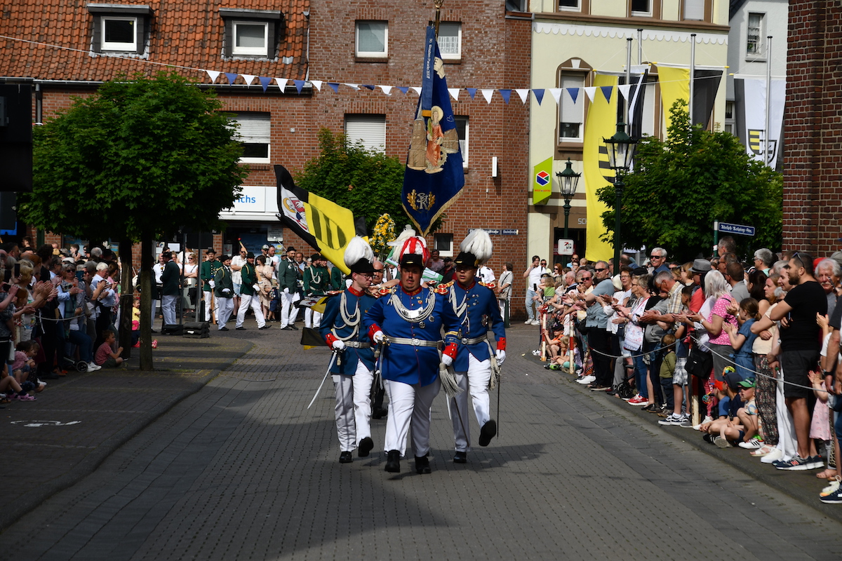 Pfingstsonntag Parade und Abend · Unges Pengste 2023