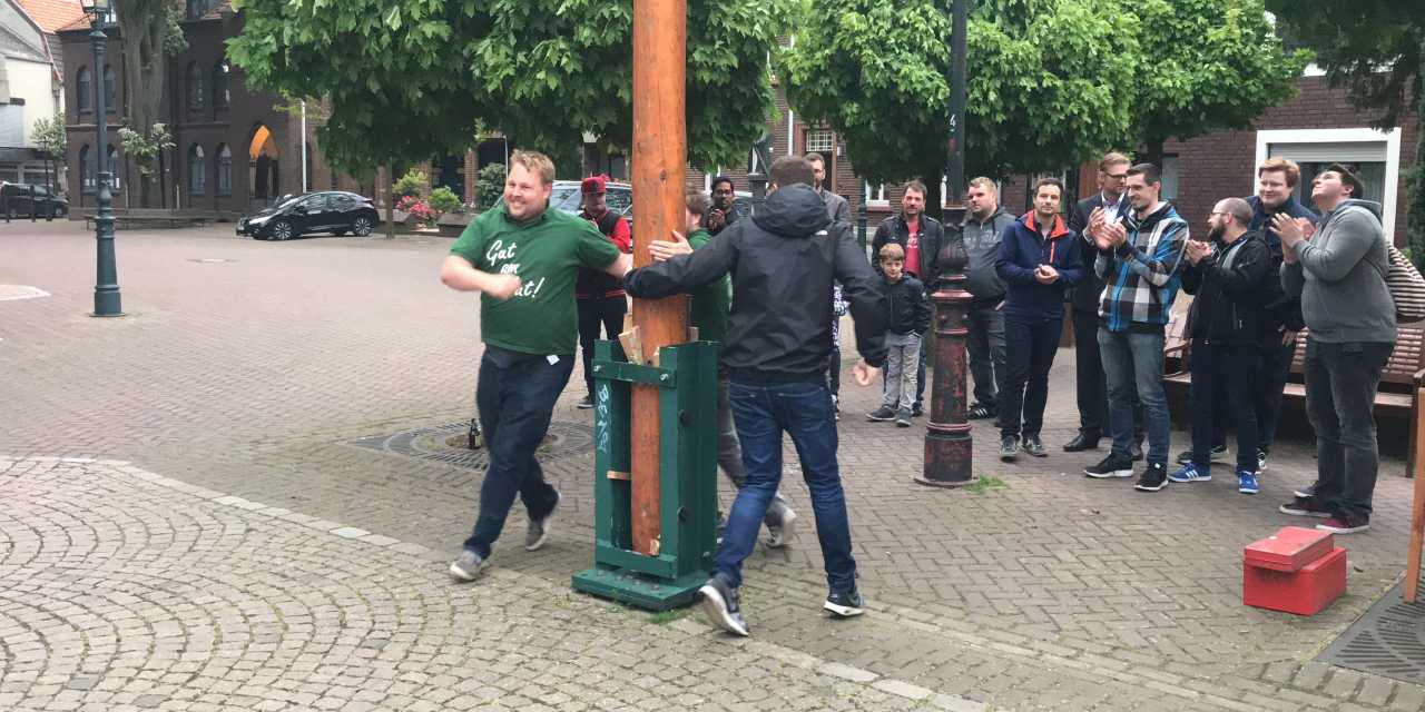 Maibaumsetzen der St. Katharina Junggesellen
